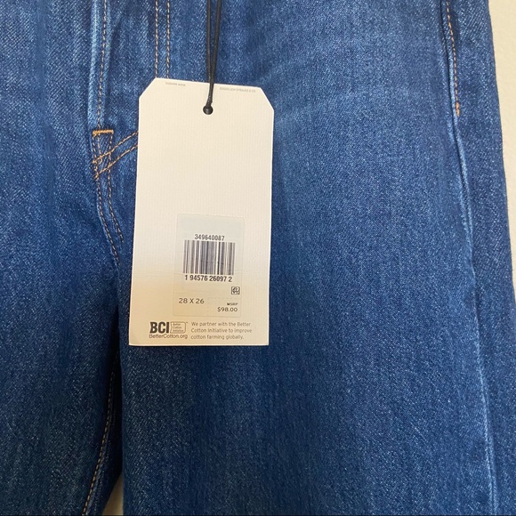 NWT Levi’s Wedgie Straight Jeans 28 / 26L - Picture 6 of 9